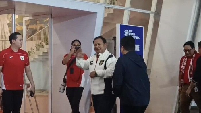 Presiden Prabowo Subianto Hadiri Laga Timnas Indonesia vs China di GBK, Tampil dengan Jaket Timnas