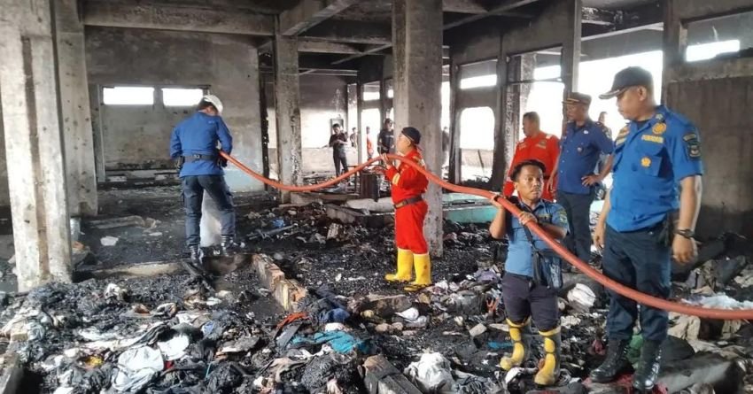 Api Kembali Lahap Gedung IV Pasar Horas, Diduga Sengaja Dibakar