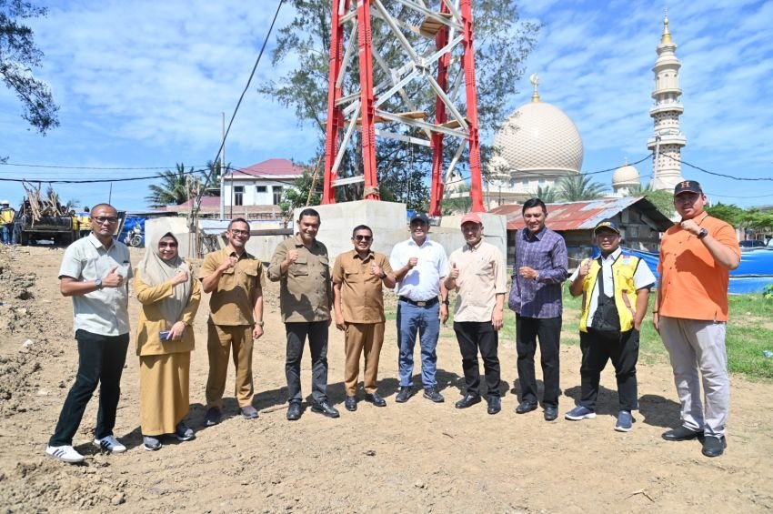 Komisi III DPRK Banda Aceh Tinjau Progres Jembatan Gantung Lambhuk-Lamseupeung, Bakal Jadi Ikon Baru Kota?