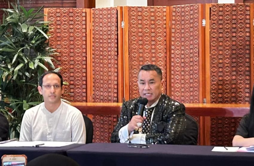 Hotman Paris Pastikan Nadiem Makarim Hadiri Pemeriksaan Kejagung Terkait Kasus Dugaan Korupsi Chromebook Rp9,9 Triliun