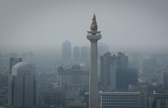 Kualitas Udara Jakarta Masuk Kategori Tidak Sehat, Peringkat Kedua Terburuk Dunia