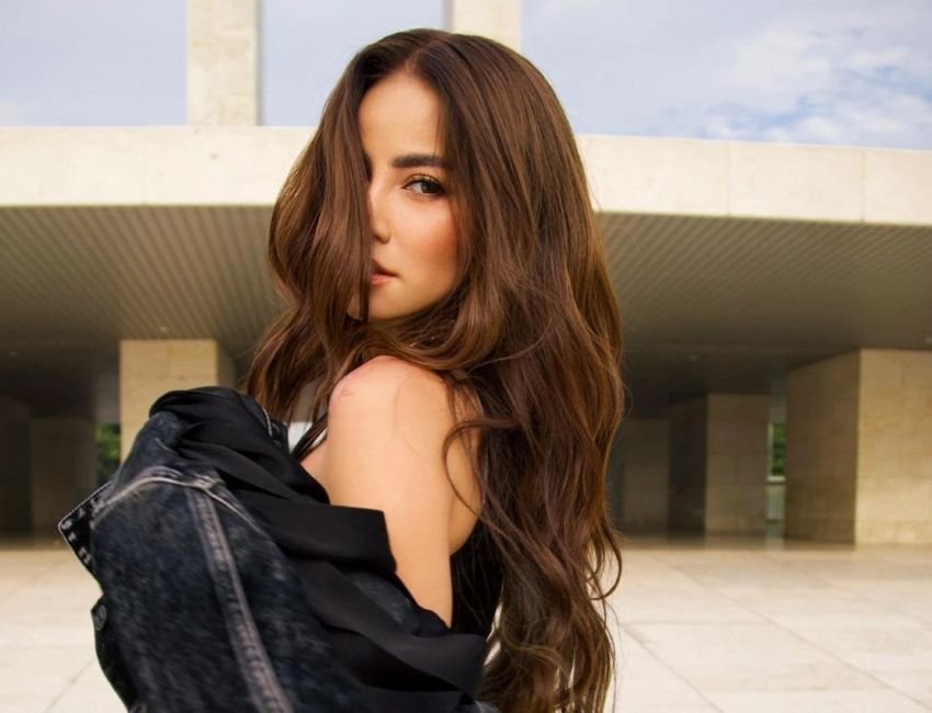 Olla Ramlan Lepas Hijab, Singgung Perjuangan Ekonomi sebagai Ibu Tunggal