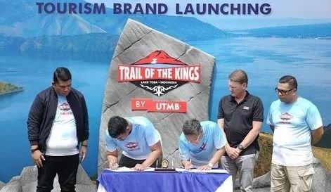 Gubernur Bobby Nasution Teken MoU, Danau Toba Dipilih UTMB&reg; Gelar Trail of the Kings&trade; 2025