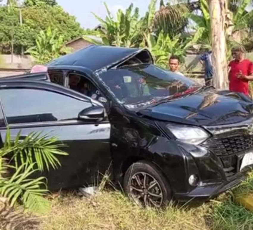 Tragis! Mobil Calya Tertabrak KA Kisaran Express, 3 Meninggal Dunia dan 7 Luka Berat
