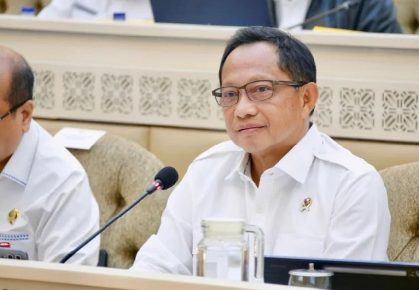 UUD 1945 Dinilai Beri Celah Pemilihan Kepala Daerah Lewat DPRD, Ini Kata Mendagri