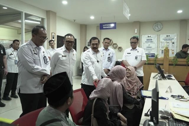 Menteri Imipas Agus Andrianto Tinjau Pelayanan Keimigrasian di Kantor Imigrasi Malang