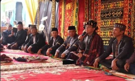 Bupati Tapsel Hadiri HUT ke-61 Tugu Raja Enda Jolo Pane, Apresiasi Warisan Leluhur dan Dorong Pembangunan Infrastruktur