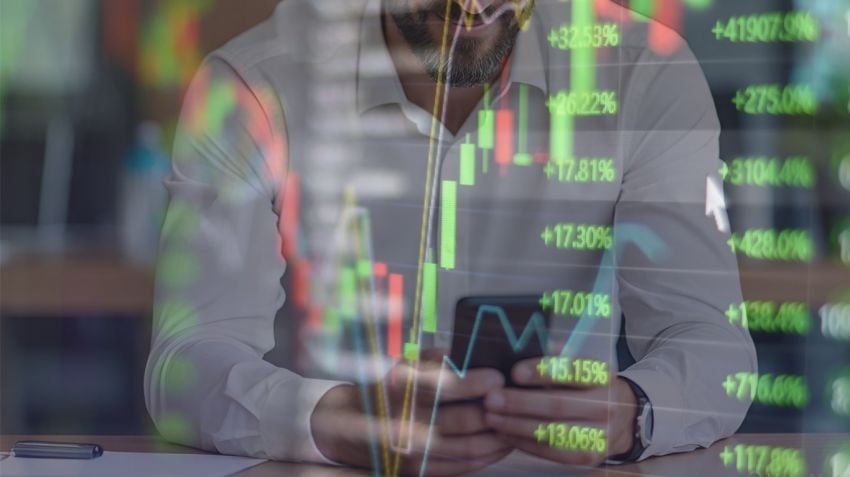 IHSG Tembus 7.047, Didongkrak Saham Big Caps dan Sektor Infrastruktur