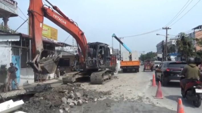 Plang Proyek Tak Ada, Drainase di Jl. Gaperta Ujung Diduga Langgar Aturan & Sarat Penyimpangan