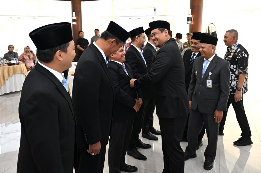 Bobby Nasution Lantik Direksi dan Komisaris Baru BUMD Sumut, Dorong Pertumbuhan Ekonomi hingga 7 Persen