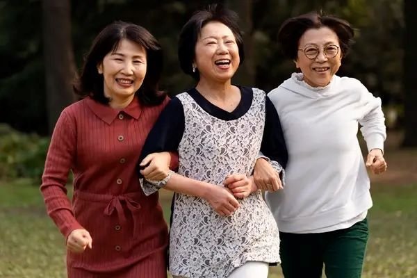 Menopause Bukan Akhir: Minimnya Akses Layanan Reproduksi untuk Wanita 45 Tahun Ke atas di Indonesia