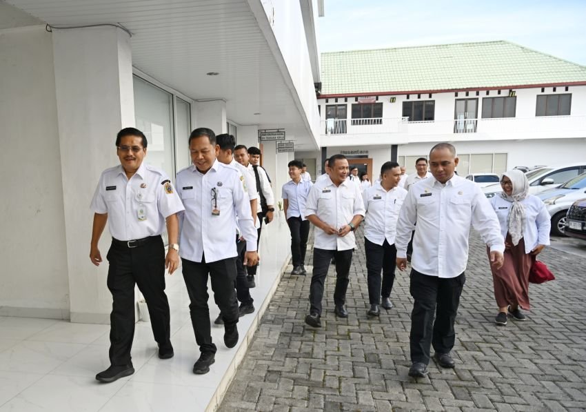 Sekdaprov Sumut Kunjungi Kesbangpol, Tekankan Harmoni dan Kekompakan ASN