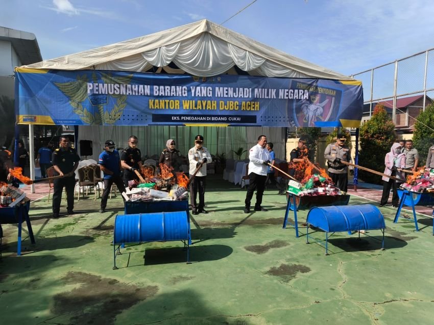 Bea Cukai Aceh Musnahkan Ratusan Ribu Batang Rokok Ilegal Senilai Rp365 Juta