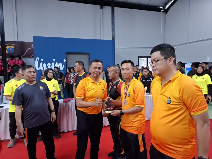 Wakapolres Tapanuli Selatan Raih Juara 2 Lomba Menembak Kapolda Cup HUT Bhayangkara ke-79