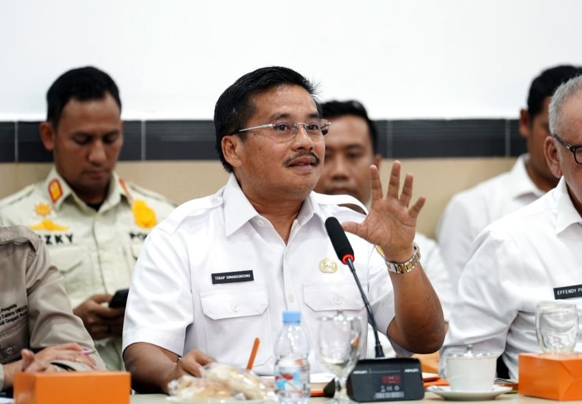 Togap Simangunsong: Sumut Belum Darurat, Tapi Pemprov Gencarkan Modifikasi Cuaca Redam Karhutla di Danau Toba