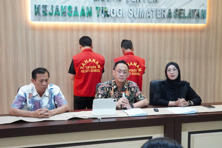 OTT di Lahat : Ketua & Bendahara Forum Kades Pagar Gunung Ditahan, Diduga Paksa Iuran Dana Desa