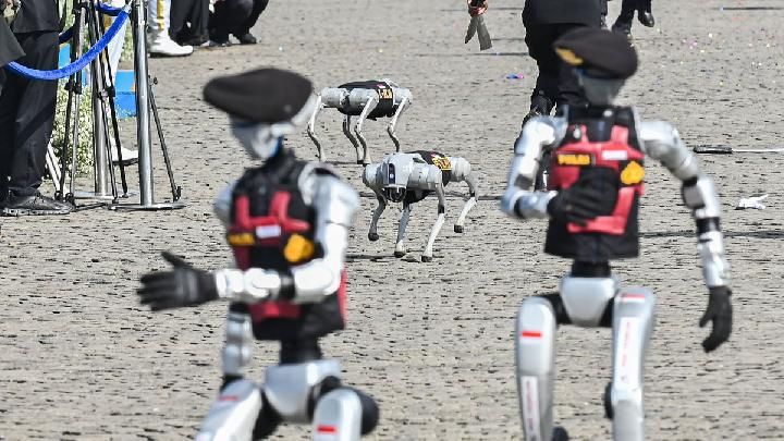 Robot Polisi Polri Jadi Sorotan: Harga di Alibaba Rp300 Juta, Tapi Anggaran Capai Rp3 Miliar?