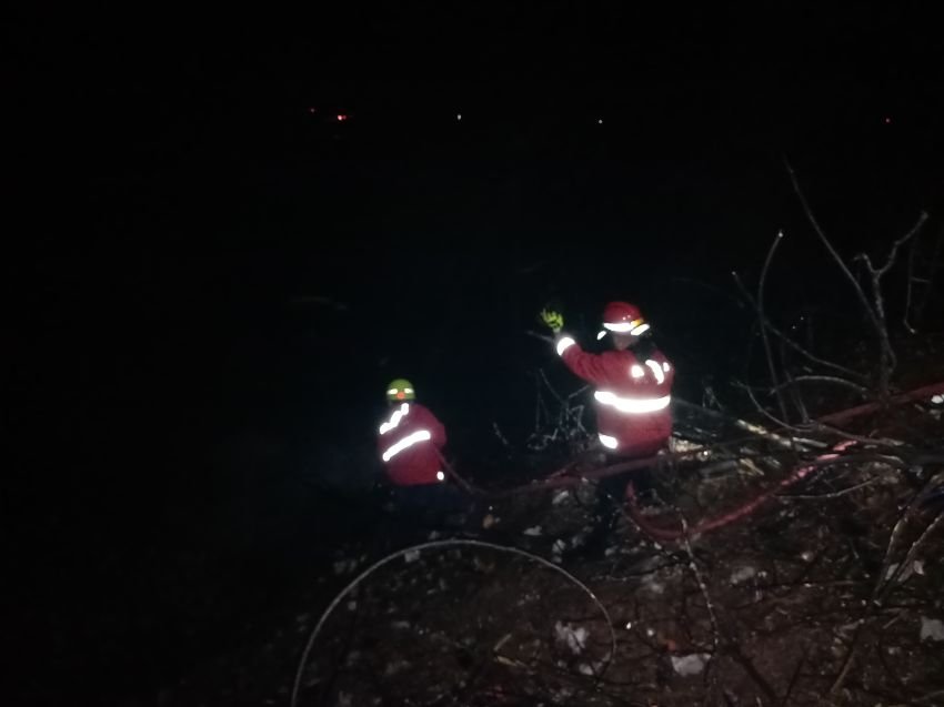 Truk Bermuatan Cairan Pembasmi Serangga Terjun ke Jurang dan M3ledak di Padang, Dua Orang Luka-Luka
