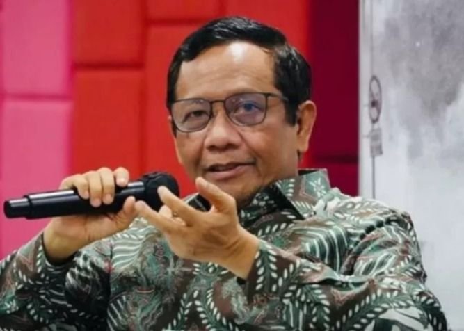 Mahfud MD Tegaskan: Ramainya Isu Ijazah Jokowi Tak Berdampak pada Negara