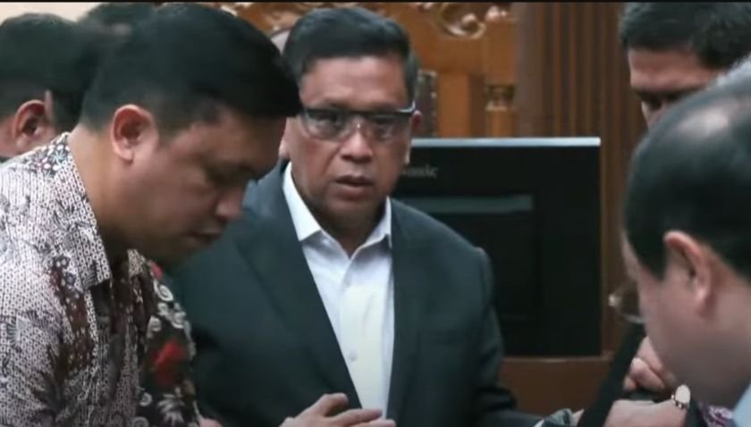TOK! Hasto Kristiyanto Divonis 3,5 Tahun Penjara dalam Kasus Suap Harun Masiku