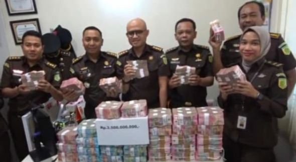 Kejati Sumut Diminta Usut Tuntas Peran Mantan Wali Kota Padangsidimpuan dalam Kasus Korupsi ADD 18 Persen