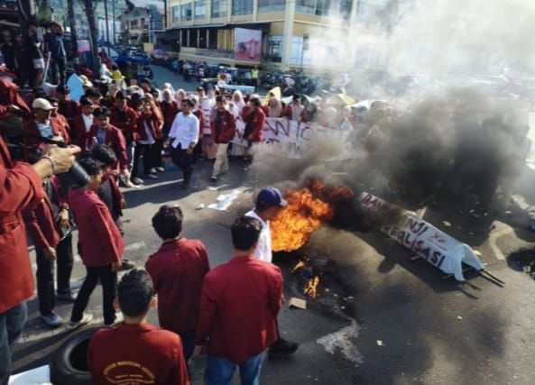 Mahasiswa IMM Guncang Kantor Wali Kota: Janji Kampanye Sebatas Retorika!