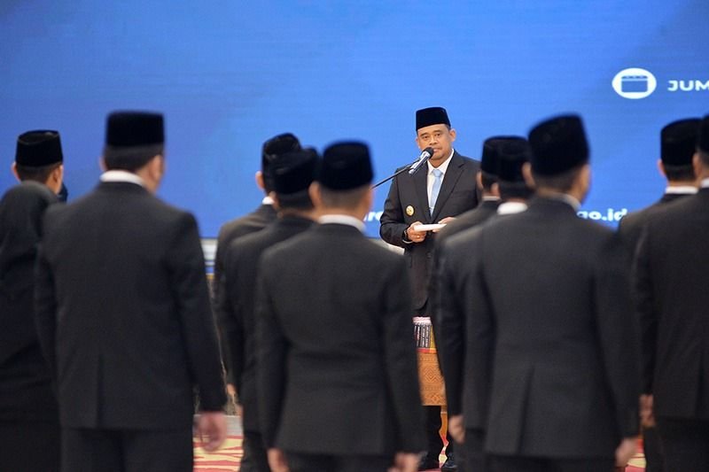 Bobby Nasution Lantik 60 Pejabat Baru: Jangan Korupsi, Jangan Buat Malu Keluarga