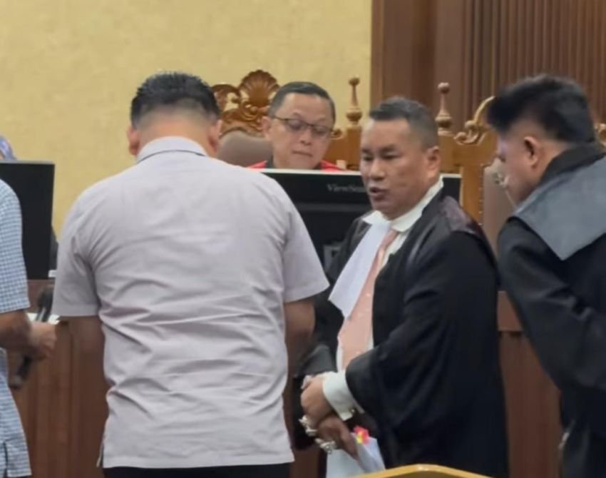 Bela Dirut PT Angels Products, Hotman Paris: Ada Surat Resmi Bolehkan Impor Gula