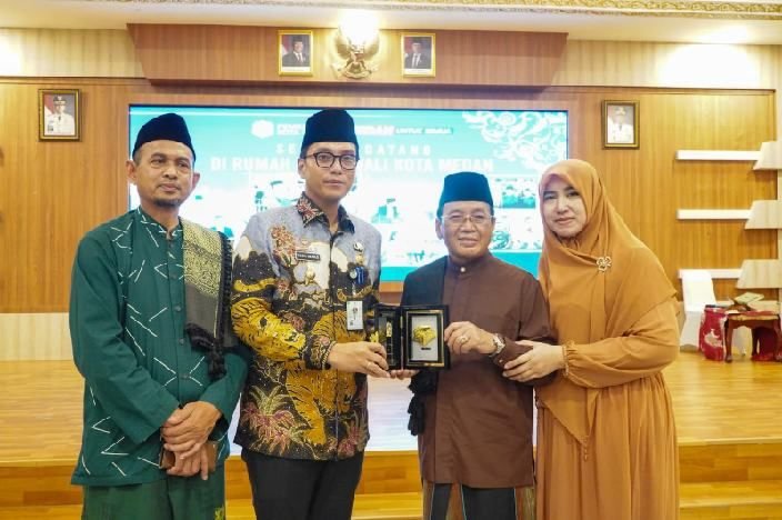 Lantunan Ayat Suci oleh K.H. Muammar Z.A. Meriahkan HUT ke-435 Kota Medan