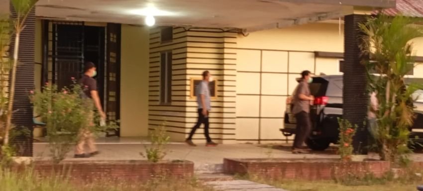 KPK Geledah Kantor Dinas PUPR Padangsidimpuan Usai Telusuri PT DNG