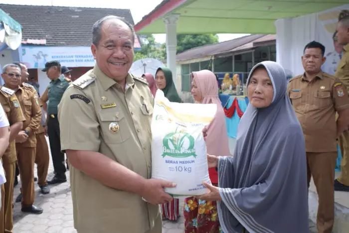Pemkab Asahan Salurkan Bantuan Beras untuk 41.771 KPM, Upaya Tangkal Kerawanan Pangan
