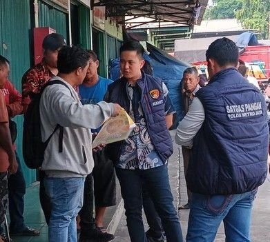 Isu Beras Oplosan Sorot Pasar Induk Cipinang, Satgas Pangan Intensif Periksa Gudang dan Pedagang
