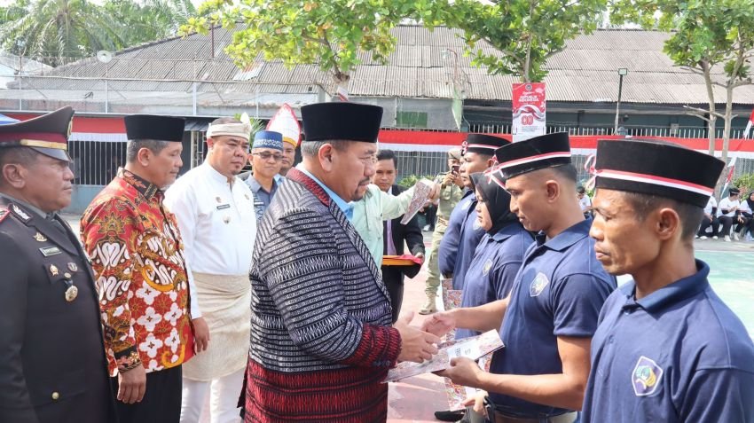 Lapas Labuhan Ruku Gelar Pemberian Remisi Umum dan Remisi Dasawarsa HUT RI ke-80, 64 Warga Binaan Langsung Bebas