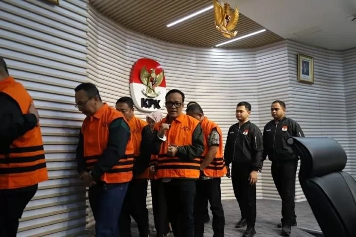 Presiden Prabowo Resmi Berhentikan Wamenaker Immanuel Ebenezer Usai Jadi Tersangka KPK