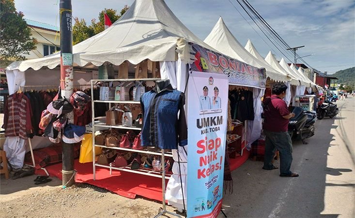 UMKM Lokal Toba Raih Berkah dari Ajang Aquabike World Championship di Danau Toba