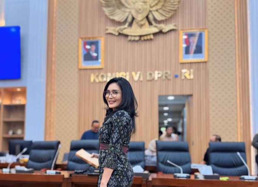 Rieke Diah Pitaloka Siap Gaji DPR Dipotong: Kurangi Semua Tidak Masalah