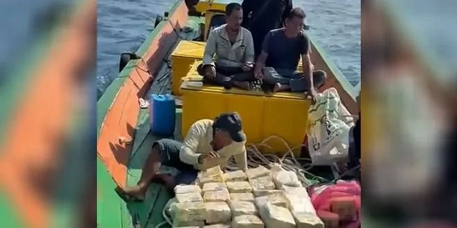 Polda Sumut Gagalkan Penyelundupan 190 Kg Sabu, Dua Nelayan Asal Aceh Timur Ditangkap