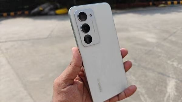 Redmi 15 5G Resmi Meluncur! Bawa Spesifikasi Tangguh Harga Tetap Ramah Kantong