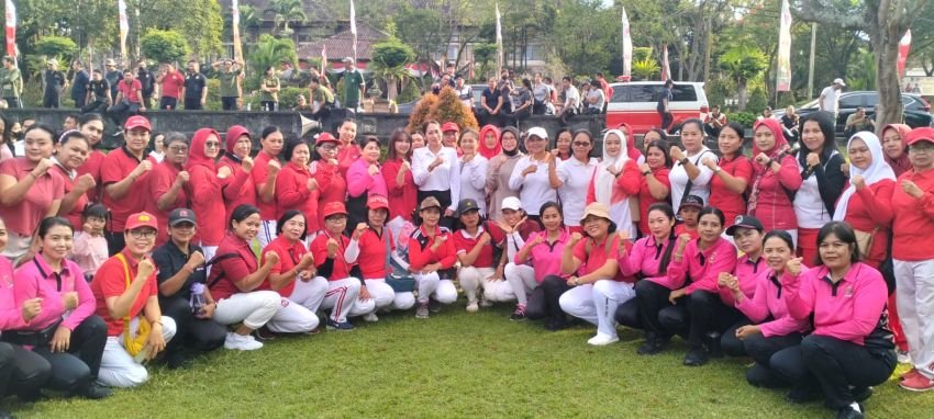 Ketua Persit Kartika Chandra Kirana Cabang XXXVI Hadiri Semarak Tri Rekreasi HUT Kota Negara ke-130 dan HUT RI ke-80 di Jembrana