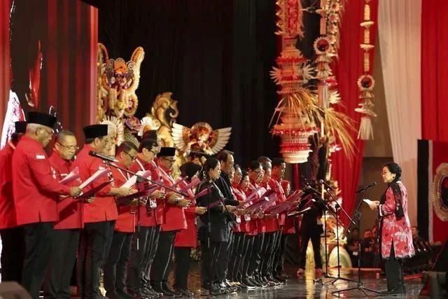 Lasarus: Sikap PDIP Sebagai Penyeimbang Pemerintahan Prabowo Ditetapkan Lewat Pembahasan Alot