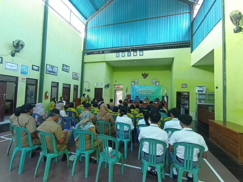 Mahasiswa STAI Nurul Huda Situbondo Mulai KKN di Desa Cupel, Jembrana: TNI dan Warga Sambut Hangat