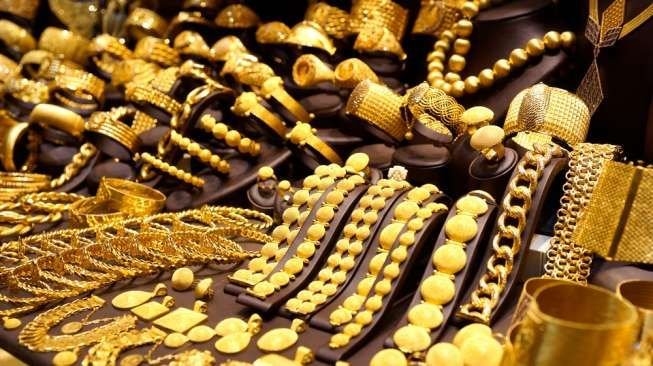 Hati-Hati Pilih Perhiasan Emas, Ini 8 Tips agar Tetap Berkilau dan Bernilai Tinggi