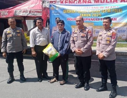 Hari Keempat Gerakan Pangan Murah Polres Tapteng, 3 Ton Beras Ludes Diserbu Warga