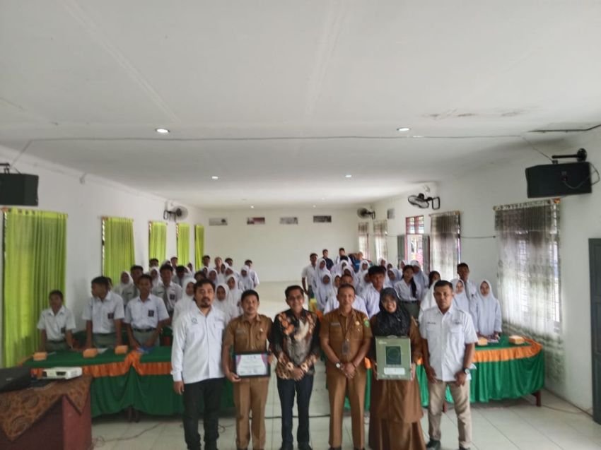 SMSI Padangsidimpuan Gencarkan Literasi Jurnalistik Sehat di Sekolah