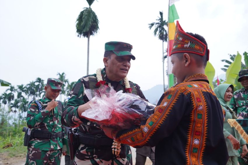 TMMD ke-125 Resmi Ditutup, Pangdam IM Ajak Warga Lanjutkan Semangat Gotong Royong Bangun Desa