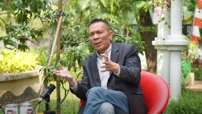 Rismon dan dr. Tifa Laporkan Dugaan Ijazah Palsu Jokowi ke Kompolnas