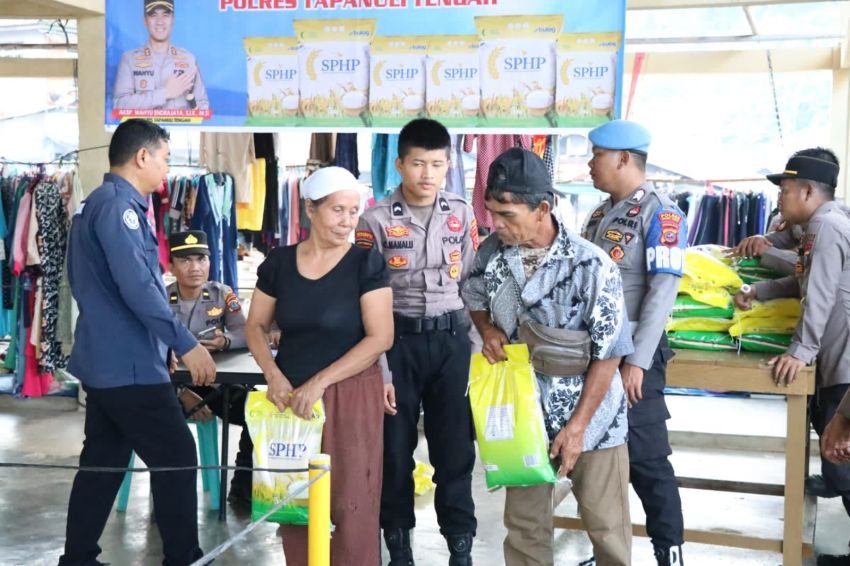 Polres Tapanuli Tengah Gelar Gerakan Pangan Murah, 15 Ton Beras Ludes Terjual dalam Hitungan Jam