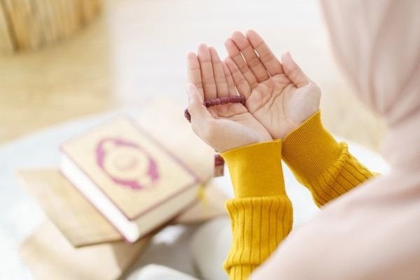 Ingin Rezeki Lancar dan Penuh Berkah? Ini Doa yang Dianjurkan Sebelum Bekerja