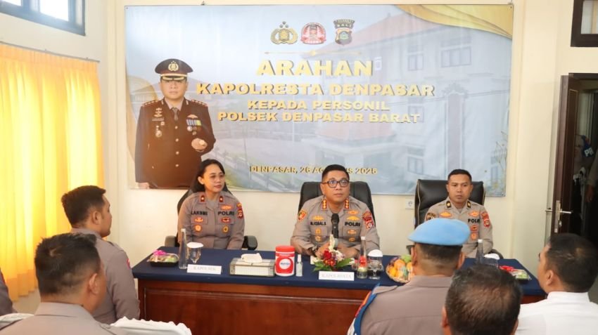 Kapolresta Denpasar dan Ketua Bhayangkari Lakukan Kunjungan Kerja ke Polsek Denpasar Barat