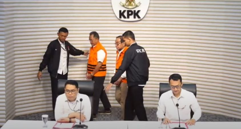 KPK Tahan Dua Mantan Petinggi PT Hutama Karya Terkait Dugaan Korupsi Pengadaan Lahan Proyek Jalan Tol Trans Sumatera